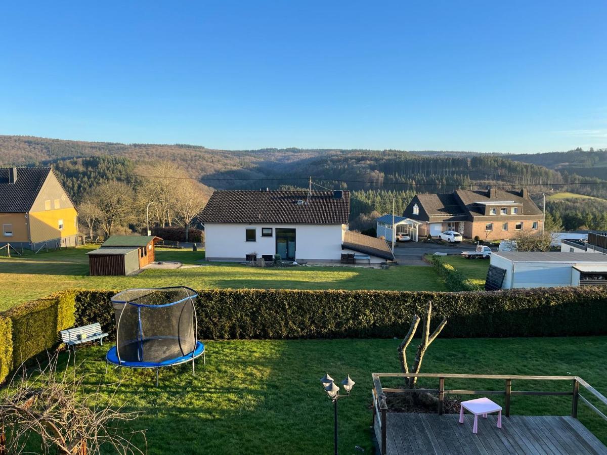 Wohnung Mit Panoramablick Gerolstein Buitenkant foto