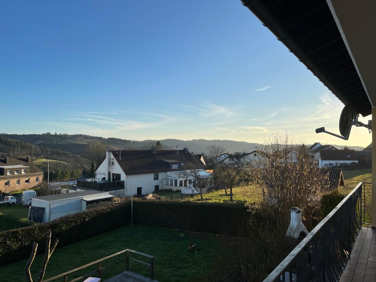 Wohnung Mit Panoramablick Gerolstein Buitenkant foto